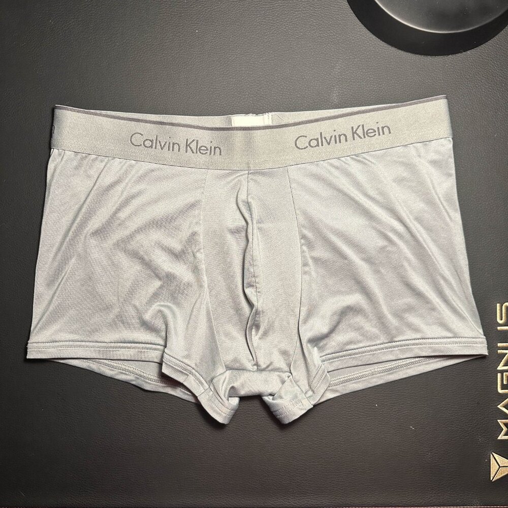 Calvin Klein Men's Trunks Gray (Medium)